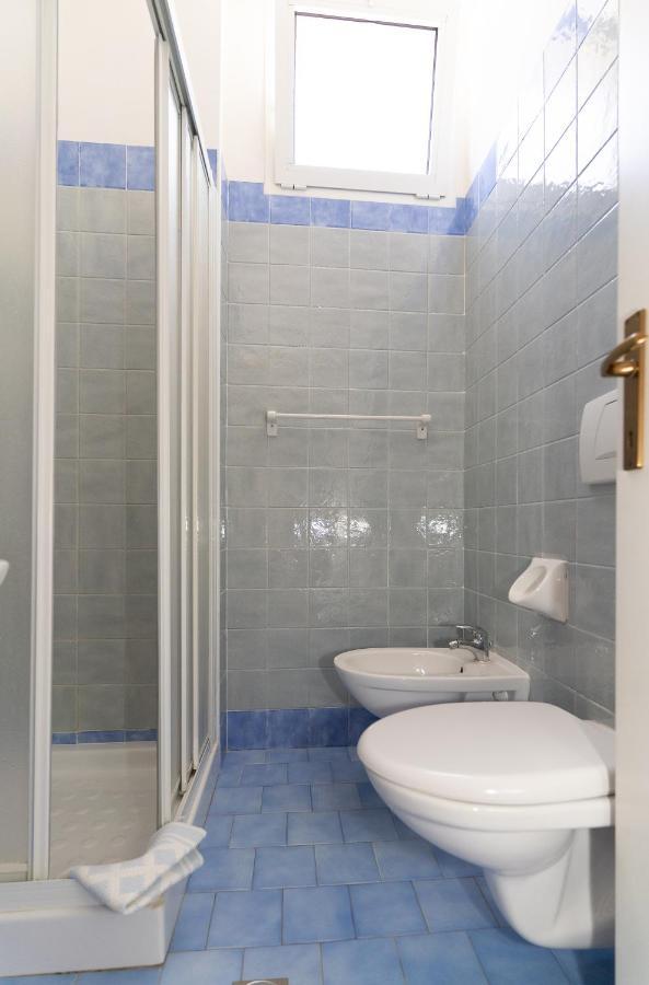 Hotel Villa Isola Rimini Eksteriør bilde
